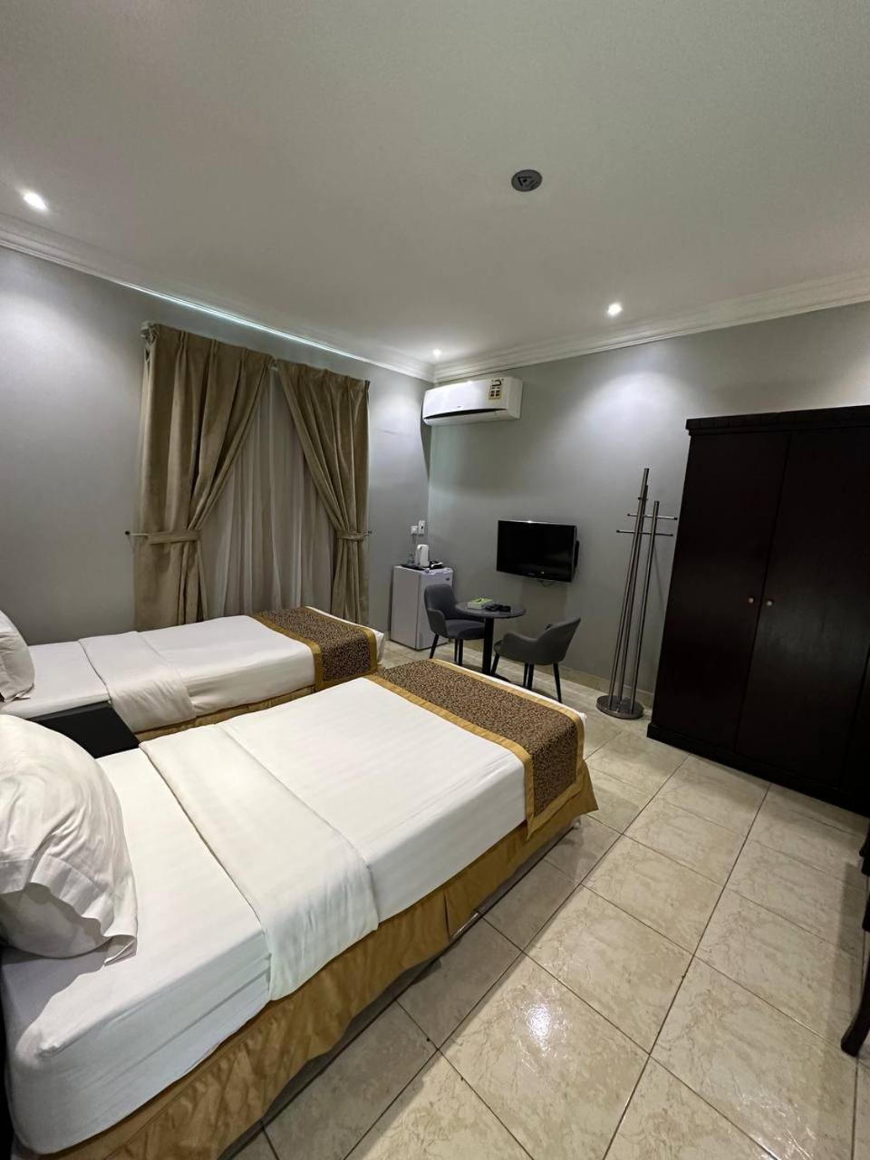 Al Rawda - Hotel Табук Экстерьер фото